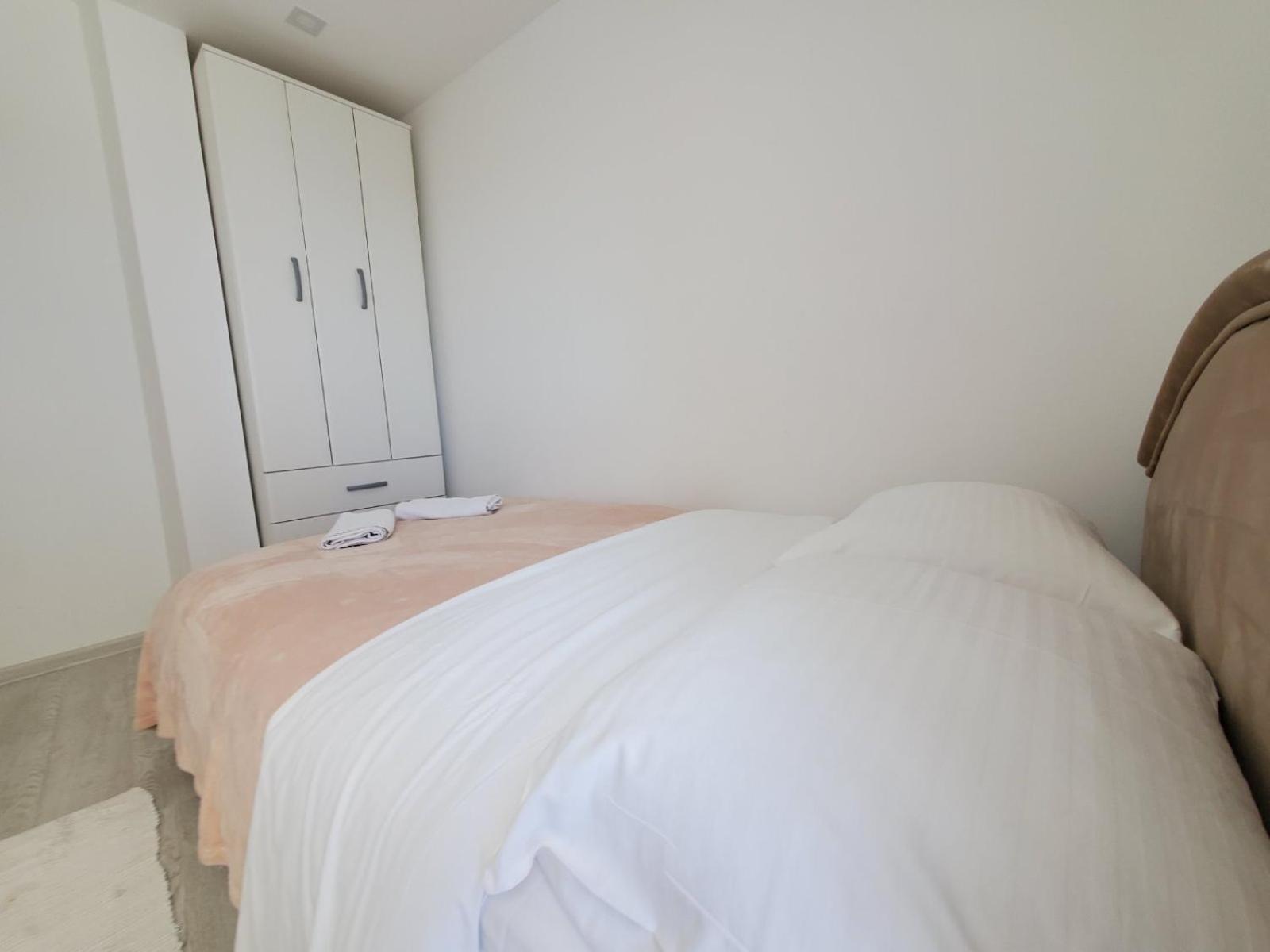 Apartmani Avanti Becici Zimmer foto