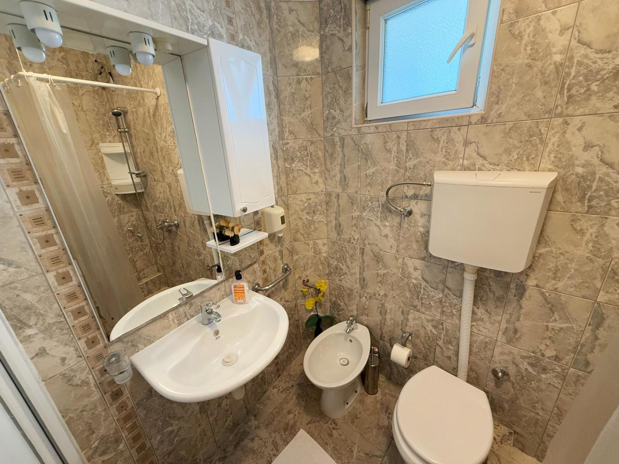 Apartmani Avanti Becici Exterior foto